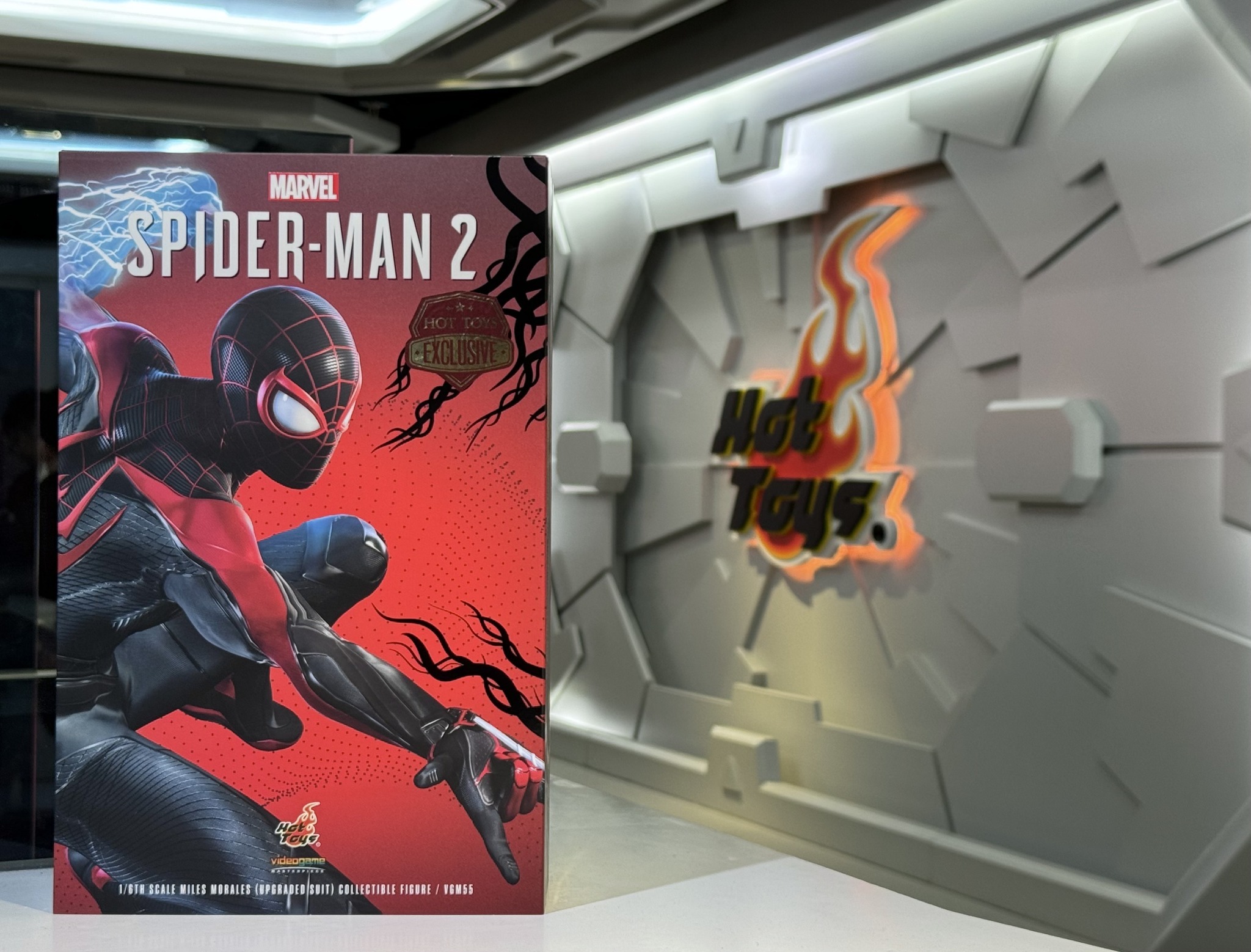 Hot Toys VGM55 Marvel's Spiderman 2 – Miles Morales (Upgraded Suit